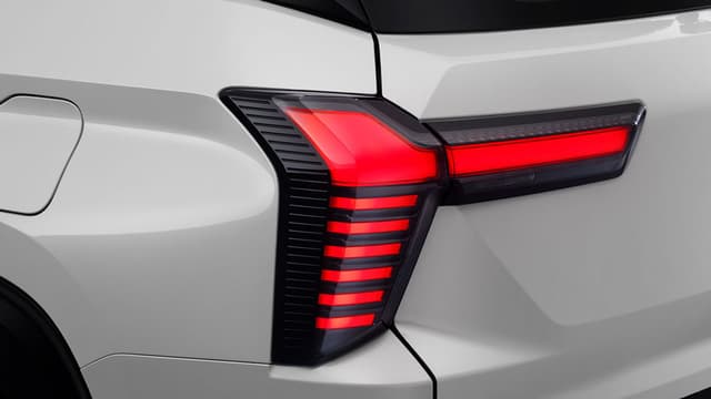 Cụm đèn hậu LED T-SHAPE