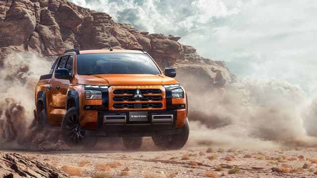 Ngôn ngữ thiết kế Dynamic Shield: \nKết hợp giữa hiệu năng vận hành mạnh mẽ và khả năng bảo vệ vững chắc, tạo nên dáng vẻ phong cách và hiện đại cho phần đầu xe.