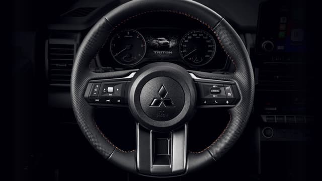 Tay lái trợ lực điện: \nDễ dàng điều khiển trong đô thị đông đúc.