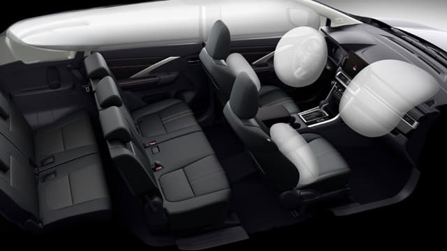 Hệ thống an toàn với 6 túi khí\nTrang bị 6 túi khí nâng cấp, mang lại sự an tâm cho cả gia đình.​​