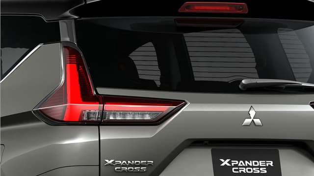 Cụm đèn hậu LED T-shape đồng bộ\nDiện mạo đồng nhất với cụm đèn trước đặc trưng​.​