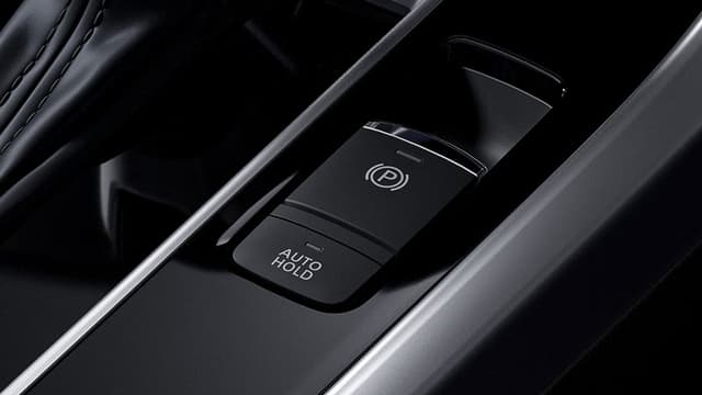 Phanh tay điện tử và giữ phanh tự động​​\nPhanh tay điều khiển tự động thông minh, được thiết kế để giúp hạn chế việc người lái quên hạ hoặc kéo phanh tay.​​