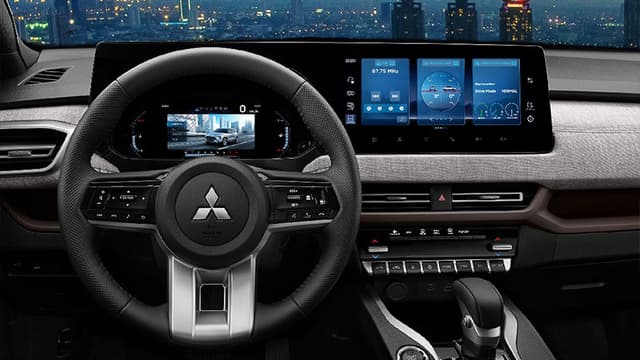 Màn hình giải trí liền khối 12.3-inch \nHiển thị đa thông tin với giao diện trực quan.